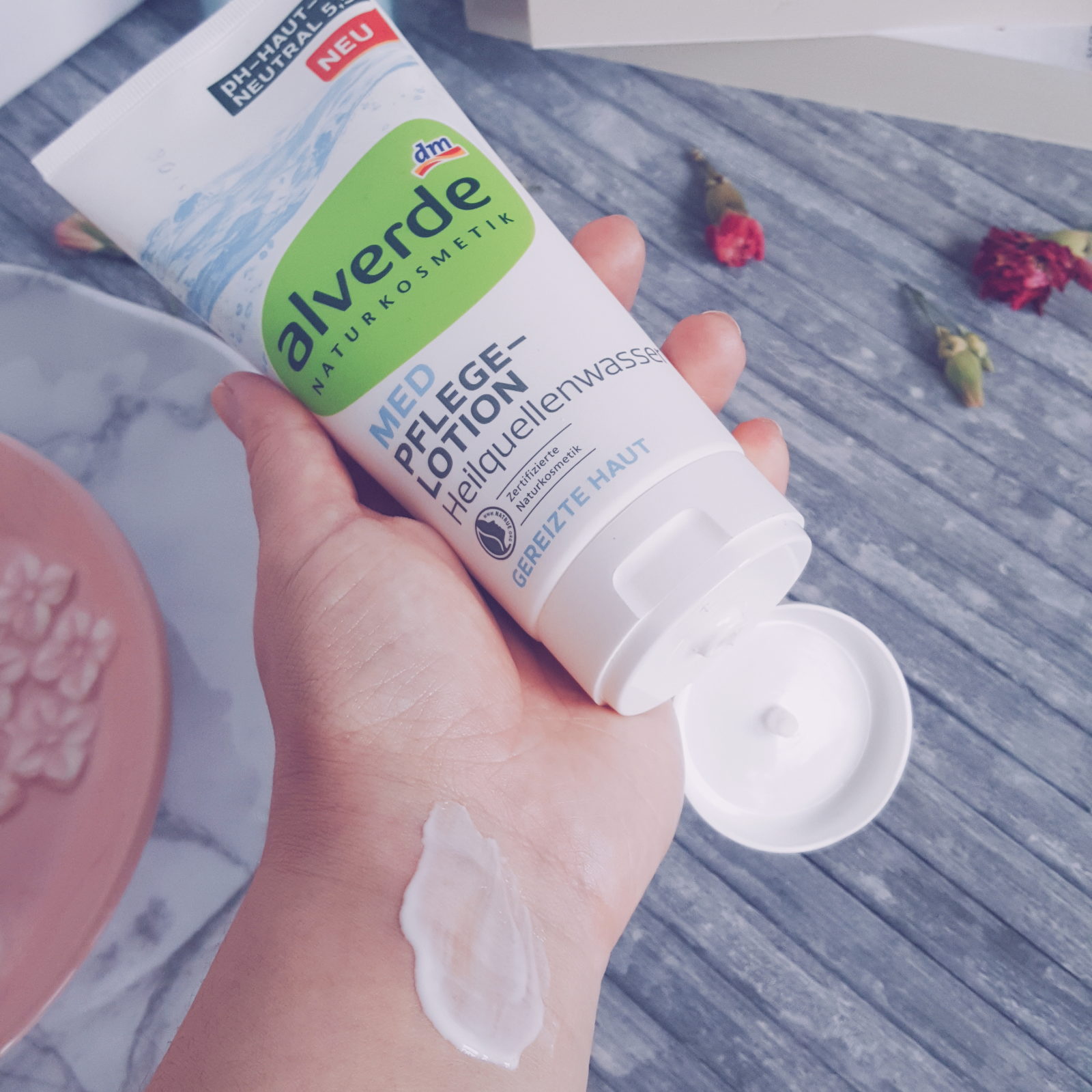 alverde med lotiune de corp cu apa de izvor și uleiuri naturale, pareri, review, ingrediente, Debora Tentis, farmacist online alverde med lotiune de corp cu apa de izvor și uleiuri naturale, pareri, review, ingrediente, Debora Tentis, farmacist online