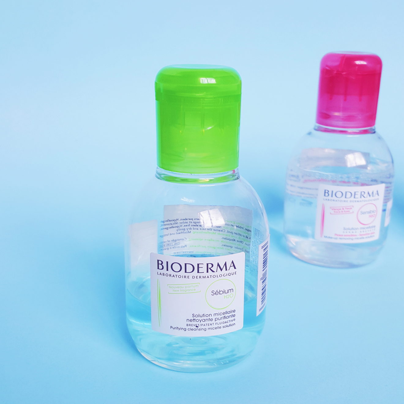 Bioderma Sebium H2O este una dintre cele mai bune 3 mini ape micelare disponibile în România. Este pentru ten mixt, ten gras și pentru ten cu acnee. Demachiază fără să usuce, nu are alcool. Detalii pe Debora Tentis